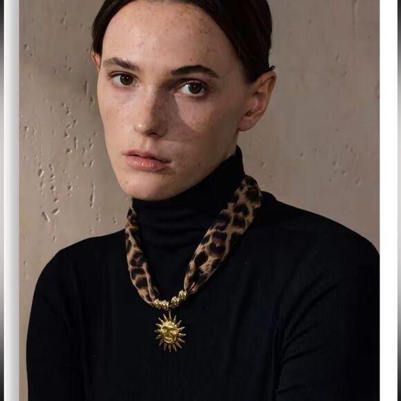 Leopard Print Scarf Necklace with Gold Sun Pendant – Bold, Glamorous & U… - Picture 3 of 11